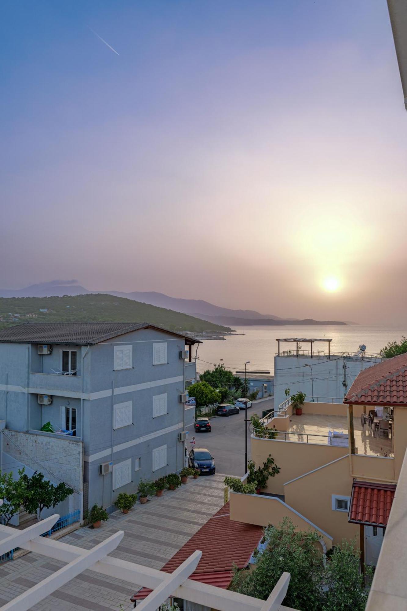 Hotel Veliaj Ksamil Kültér fotó